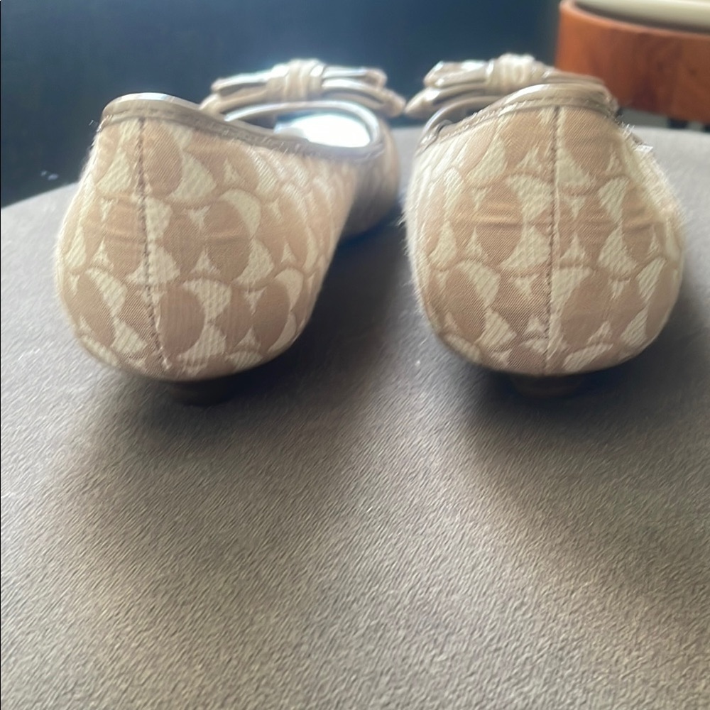 Anne Klein Taupe Peep-Toe Bow Kitten Heels Womens 6 Classic Preppy Girly - Picture 12 of 12